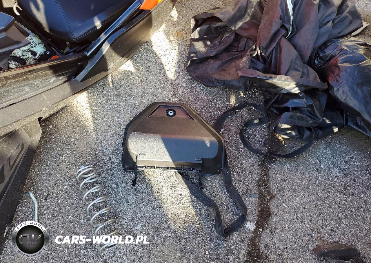2024 Polaris Slingshot Sl VIN:57XAAPHD0R8164873 - 8