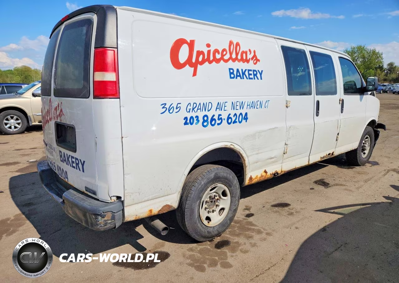 2012 Chev Express G2500 VIN:1GCWGGCAXC1144043 - 3