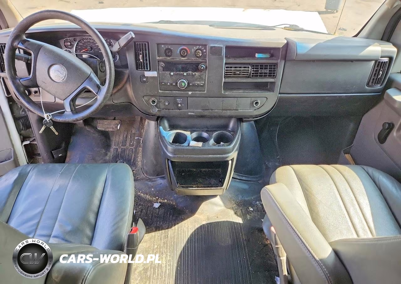 2012 Chev Express G2500 VIN:1GCWGGCAXC1144043 - 8