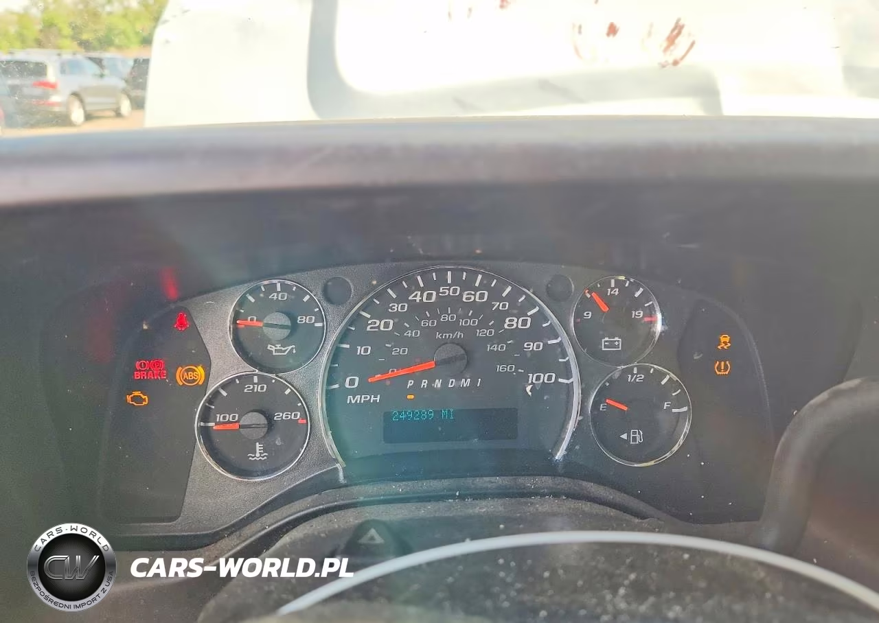 2012 Chev Express G2500 VIN:1GCWGGCAXC1144043 - 9