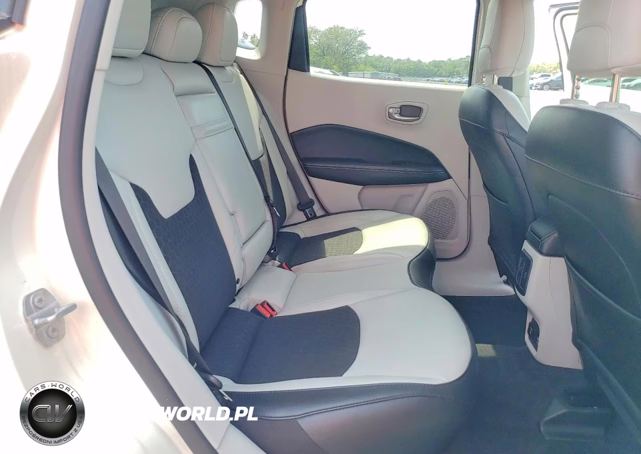 2019 Jeep Compass Latitude VIN:3C4NJCBB3KT834627 - 11
