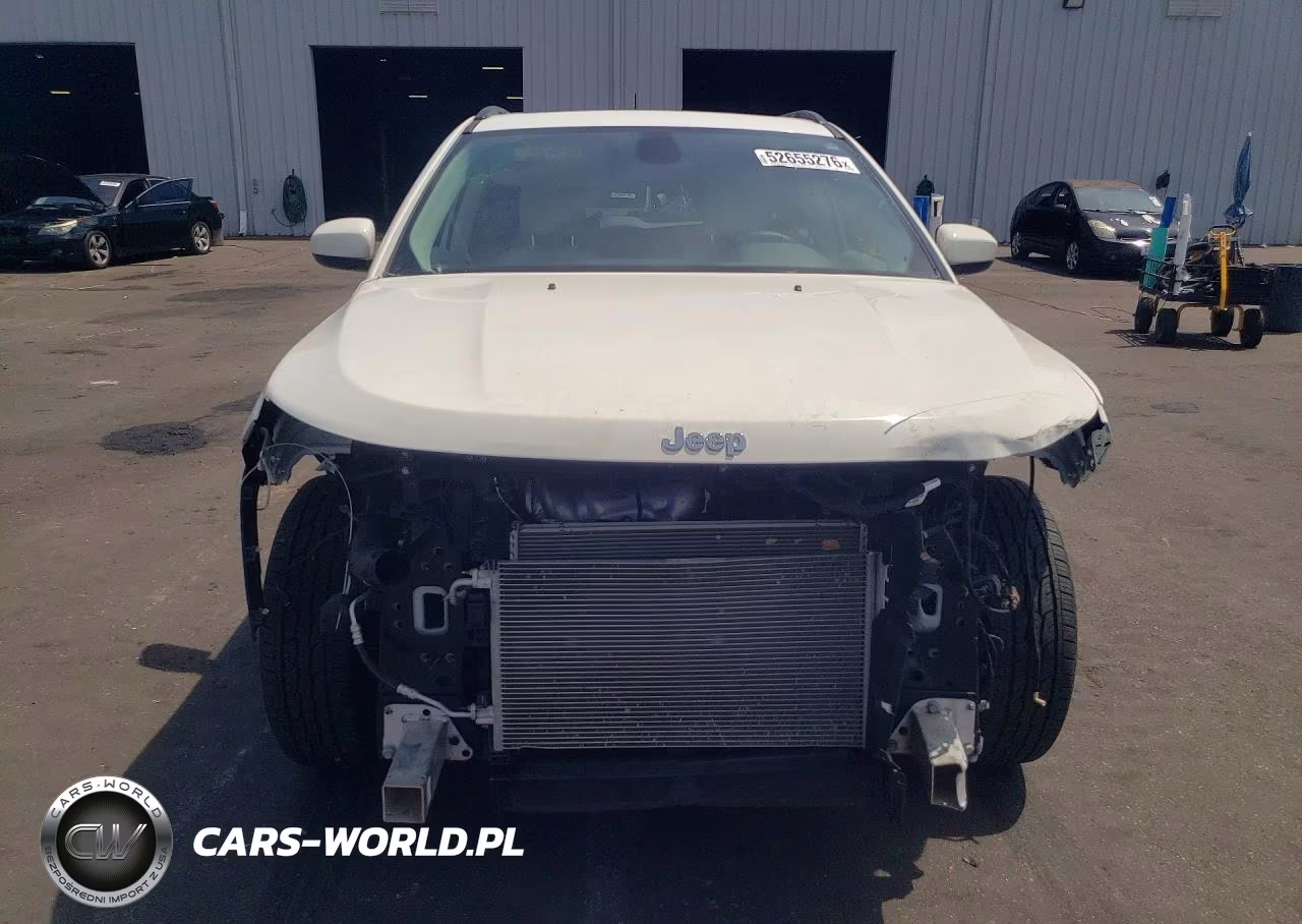 2019 Jeep Compass Latitude VIN:3C4NJCBB3KT834627 - 5