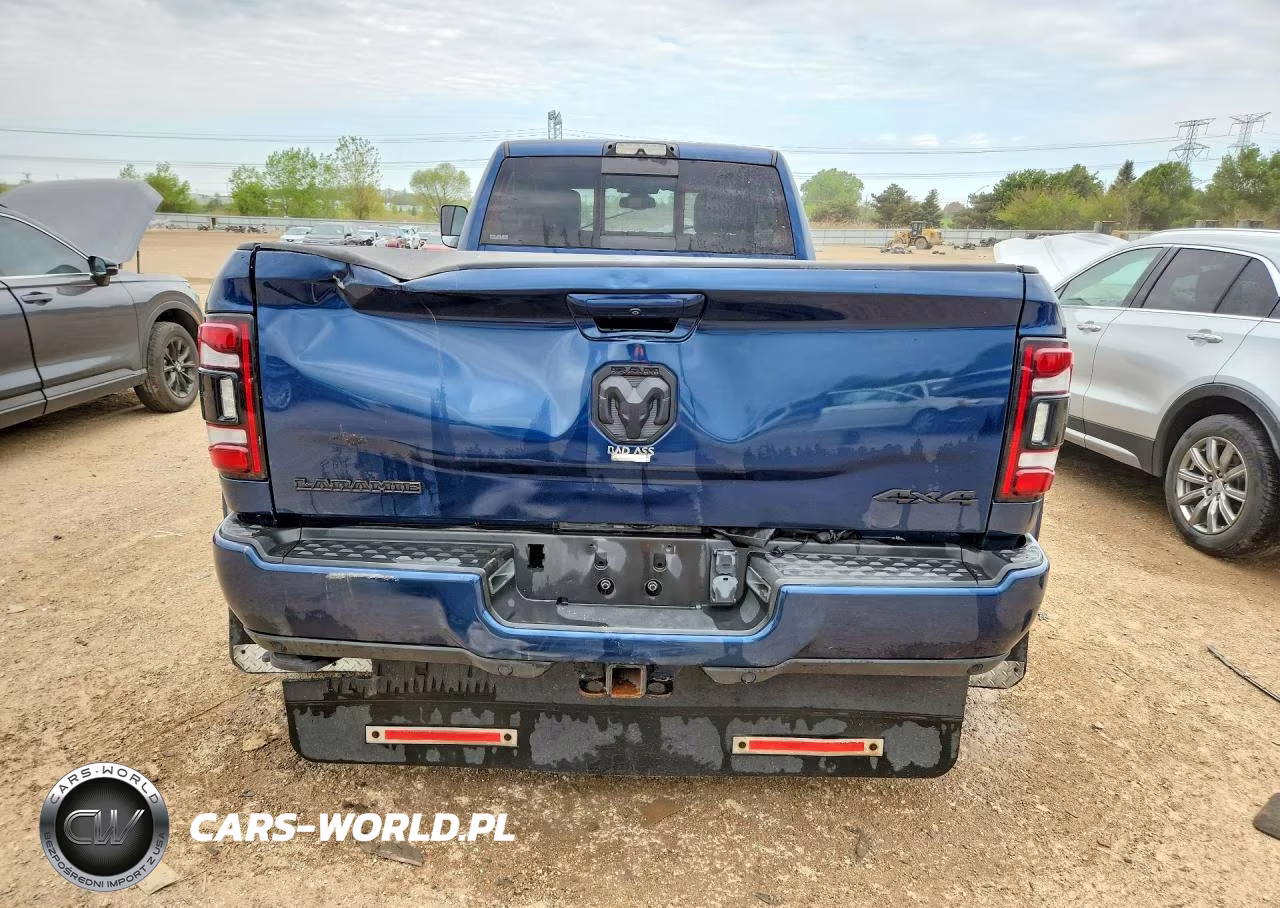 2021 Ram 3500 Laramie VIN:3C63RRJL1MG576298 - 6