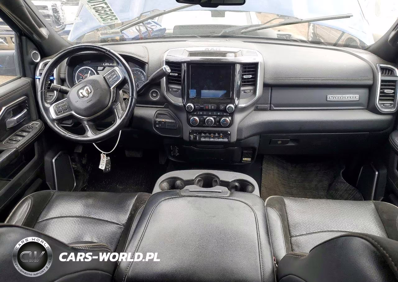 2021 Ram 3500 Laramie VIN:3C63RRJL1MG576298 - 8