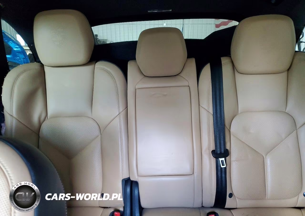 2018 Porsche Cayenne VIN:WP1AA2A22JKA07176 - 10