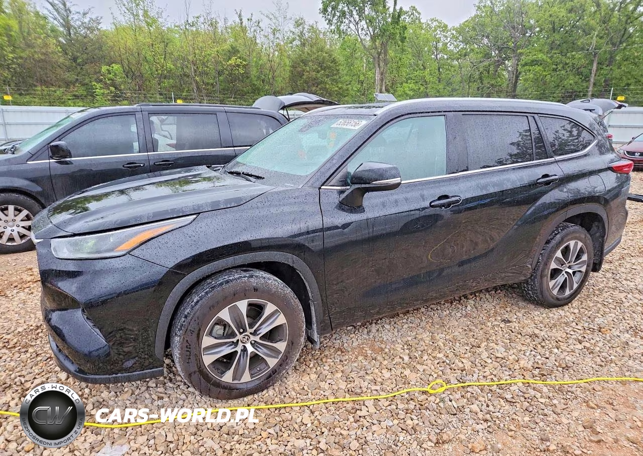 2021 Toyota Highlander Xle – zdjęcie 1 z 12