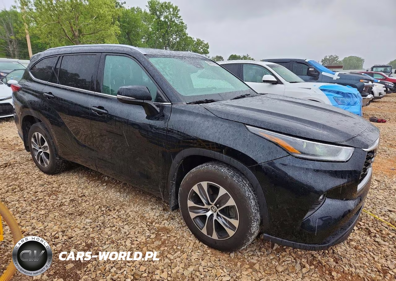 2021 Toyota Highlander Xle VIN:5TDGZRBH7MS528648 - 4