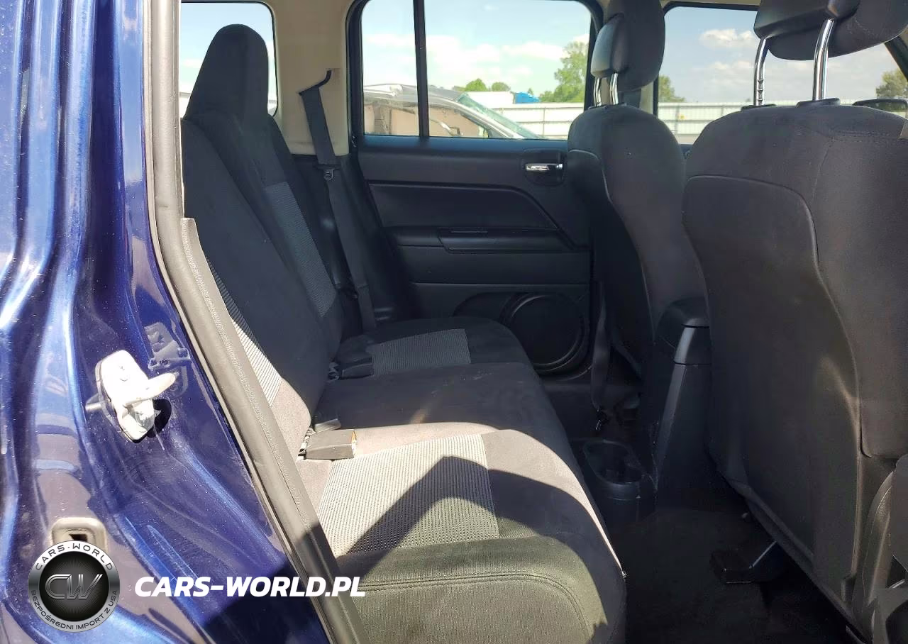 2014 Jeep Patriot Latitude VIN:1C4NJRFB0ED852770 - 11