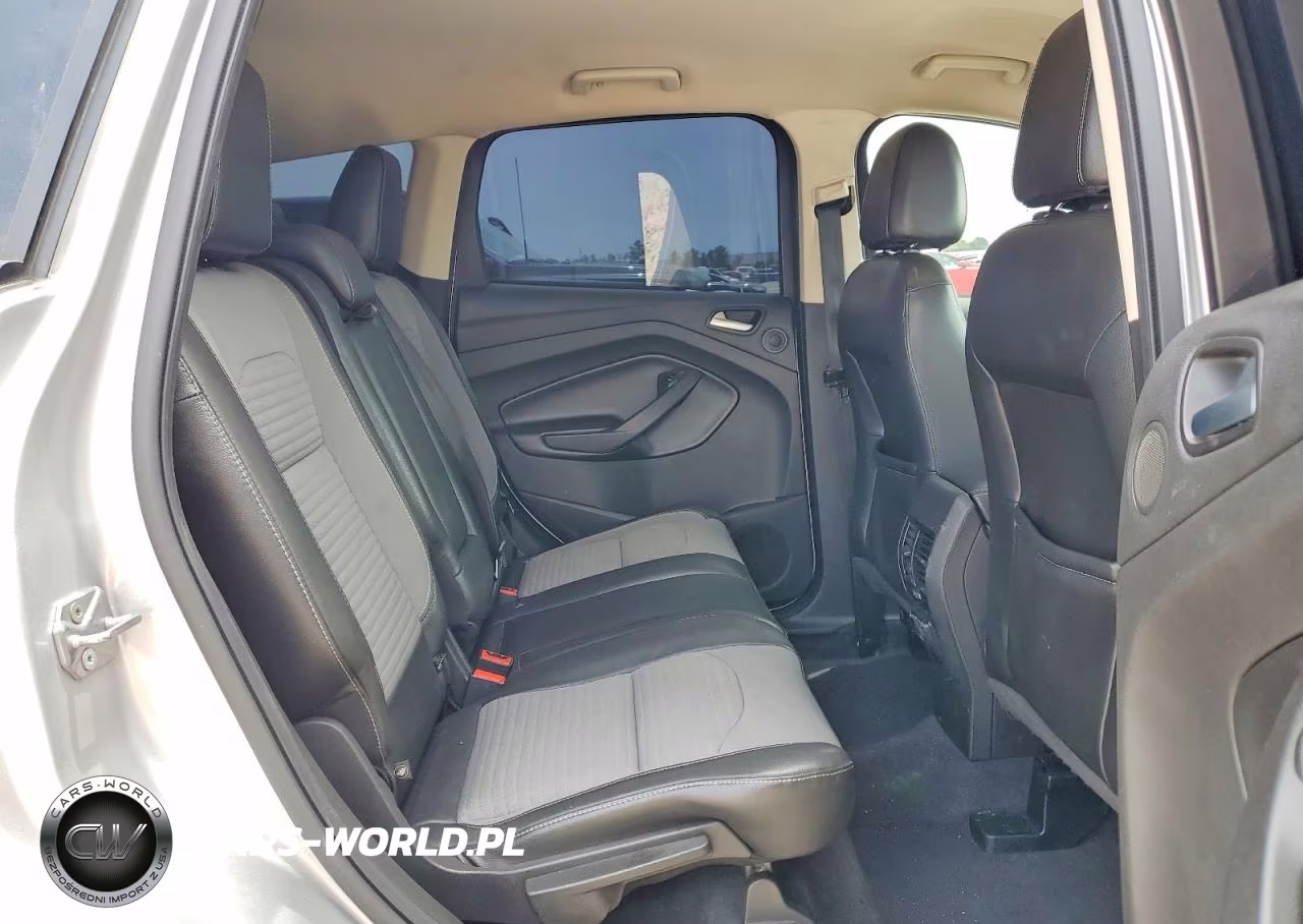 2017 Ford Escape Se VIN:1FMCU0GD6HUC34010 - 11