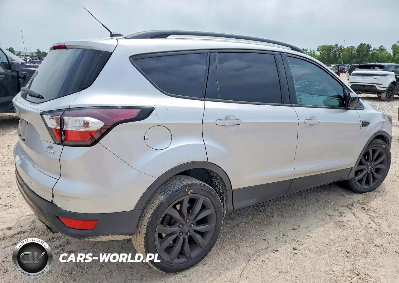 2017 Ford Escape Se VIN:1FMCU0GD6HUC34010 - 3