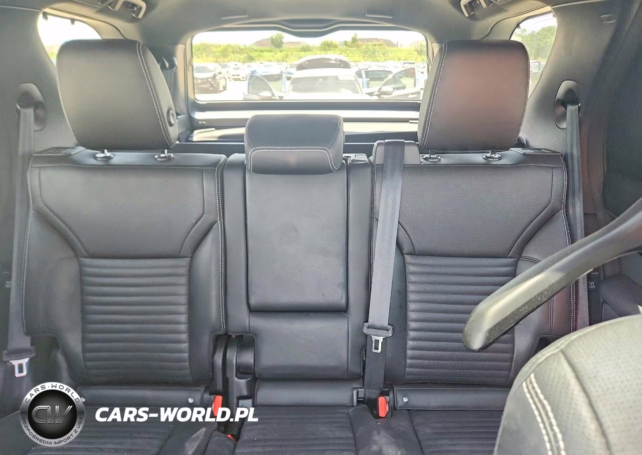 2022 Land Rover Discovery S R-Dynamic VIN:SALRT2EX2N2459924 - 10
