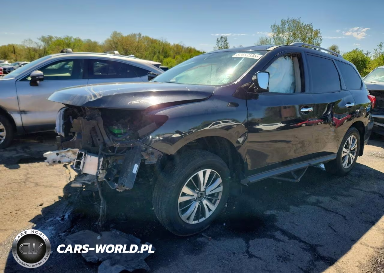 2017 Nissan Pathfinder Sv