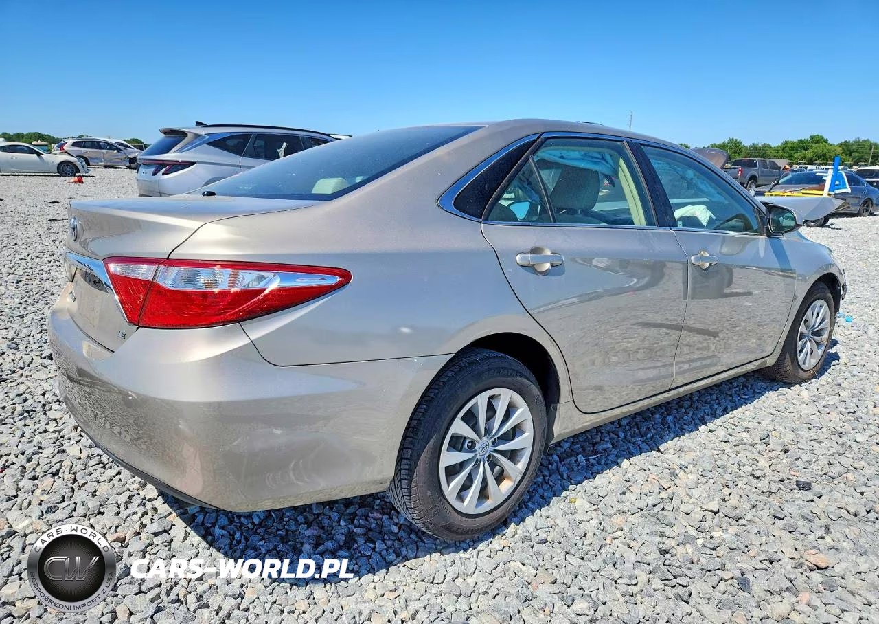 2015 Toyota Camry Le VIN:4T4BF1FK9FR492262 - 3
