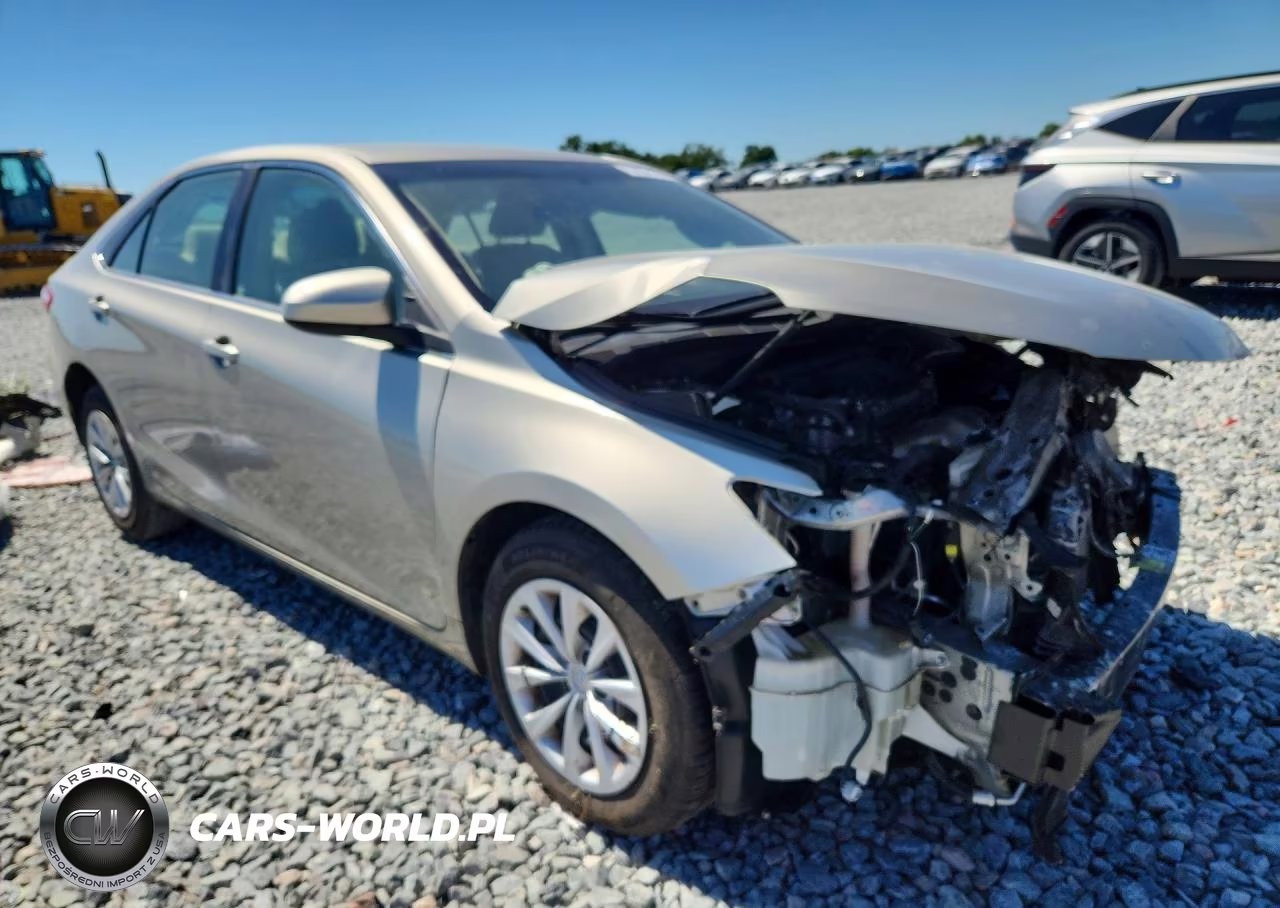 2015 Toyota Camry Le VIN:4T4BF1FK9FR492262 - 4