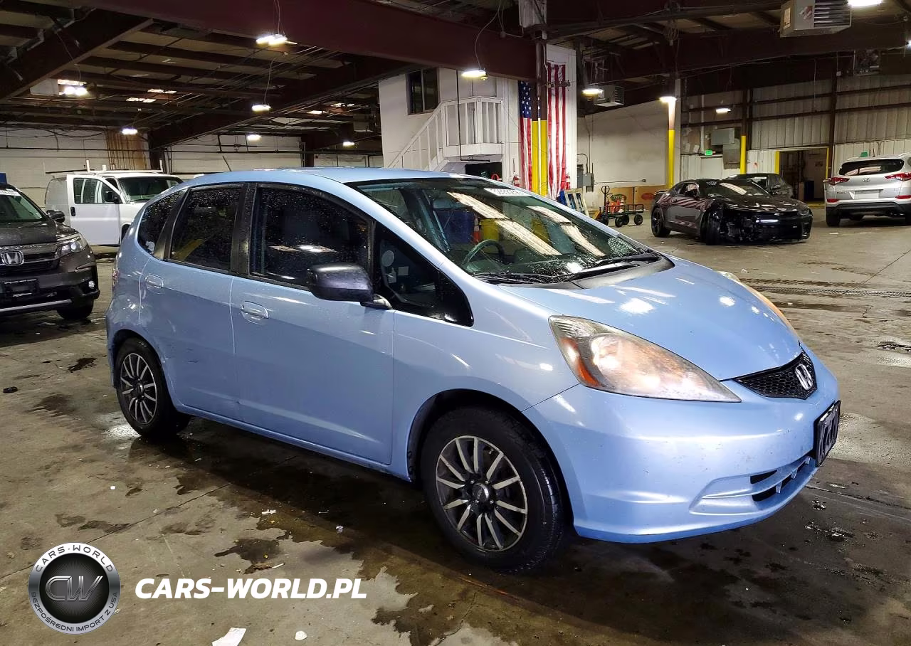 2009 Honda Fit VIN:JHMGE88239C004204 - 4