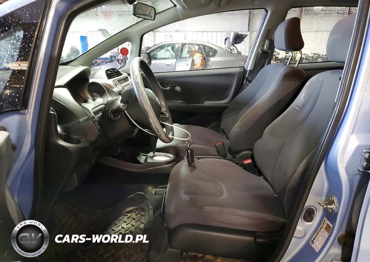 2009 Honda Fit VIN:JHMGE88239C004204 - 7