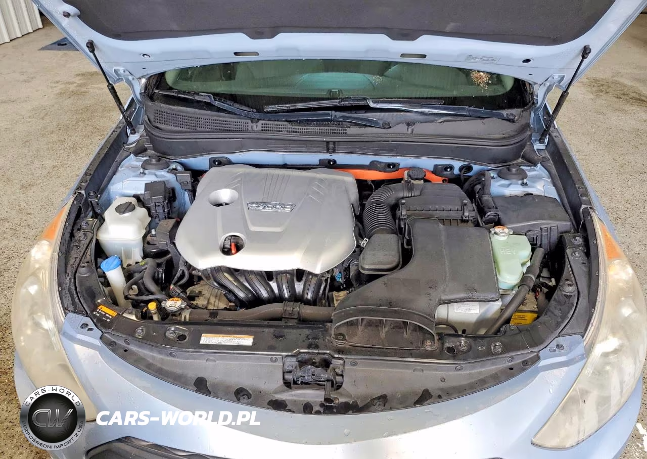 2015 Hyundai Sonata Hybrid Base VIN:KMHEC4A43FA134912 - 11