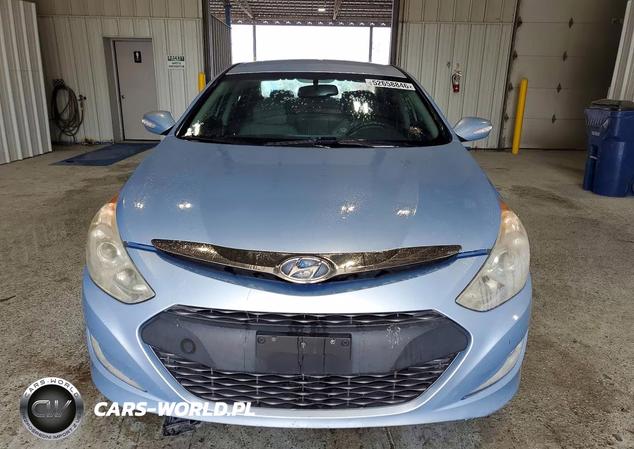 2015 Hyundai Sonata Hybrid Base VIN:KMHEC4A43FA134912 - 5