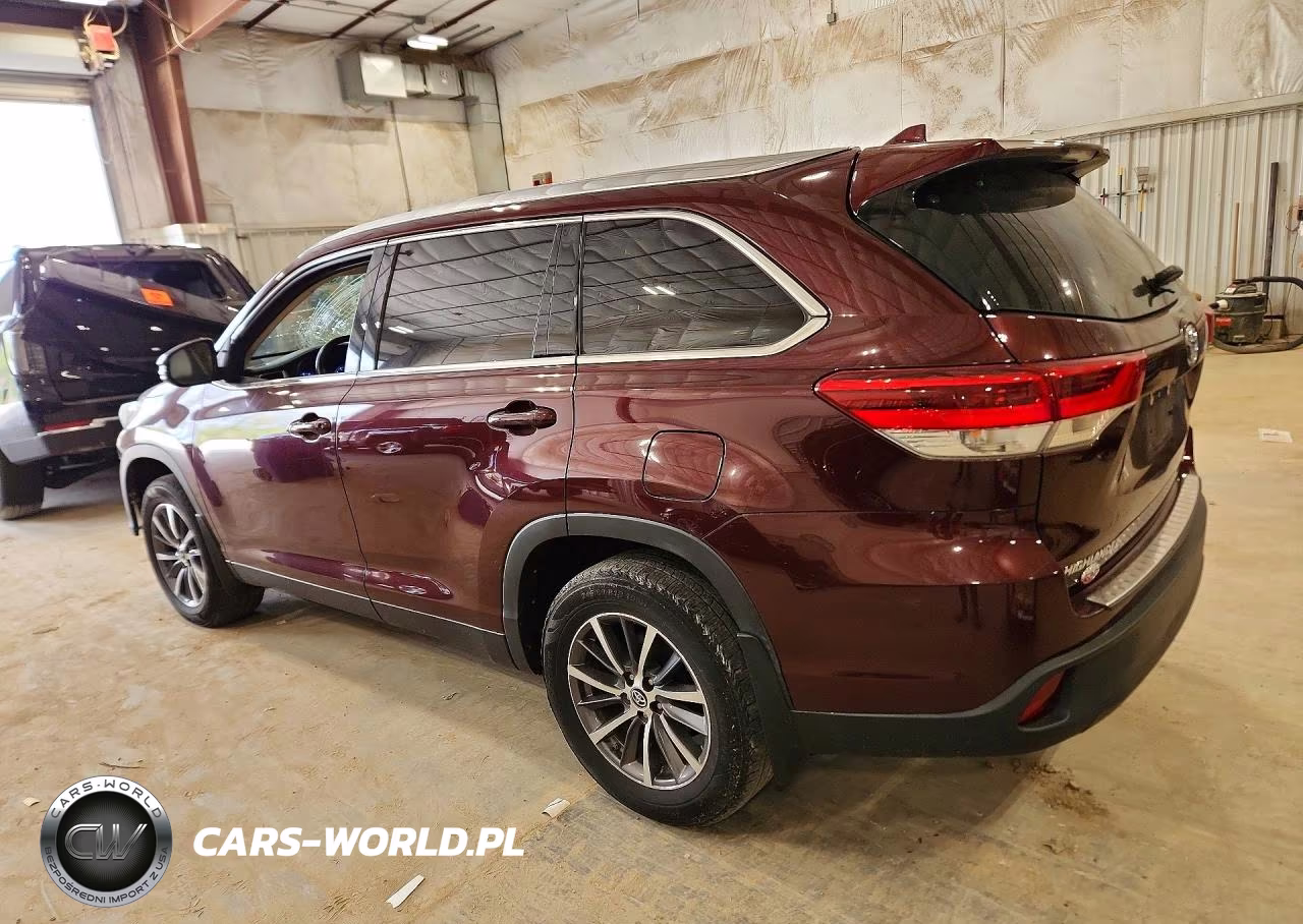 2019 Toyota Highlander Xle VIN:5TDJZRFH5KS712094 - 2
