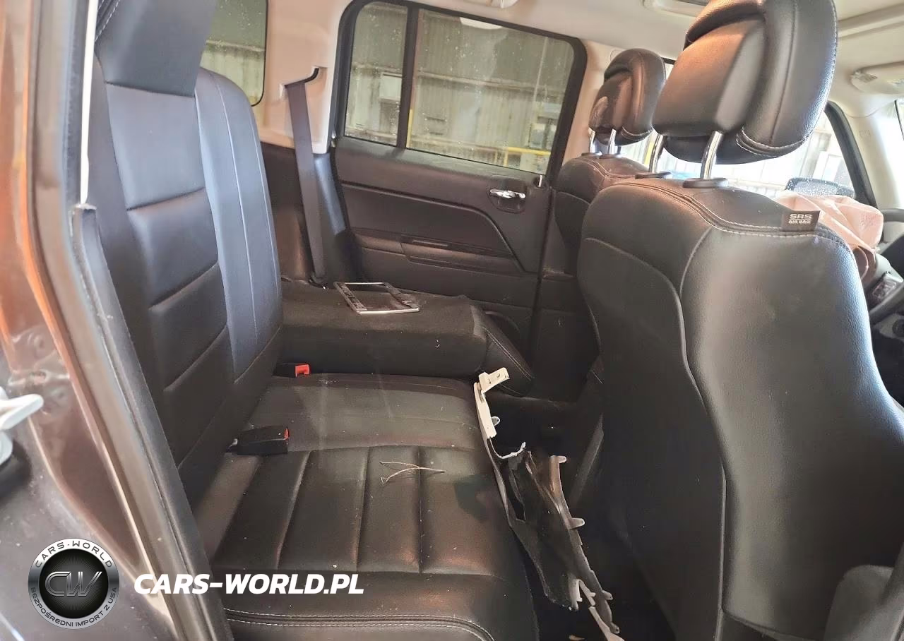 2016 Jeep Patriot Latitude VIN:1C4NJPFA4GD622440 - 10