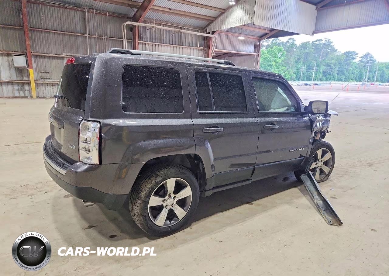 2016 Jeep Patriot Latitude VIN:1C4NJPFA4GD622440 - 3