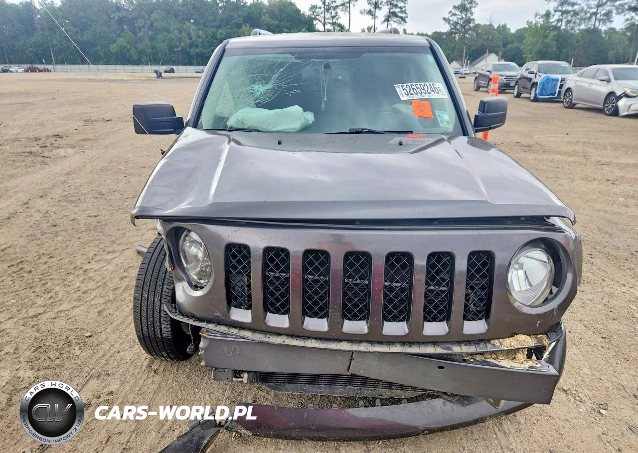 2016 Jeep Patriot Latitude VIN:1C4NJPFA4GD622440 - 5