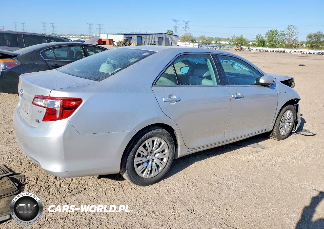 2014 Toyota Camry Hybrid Le VIN:4T1BD1FK3EU099033 - 3