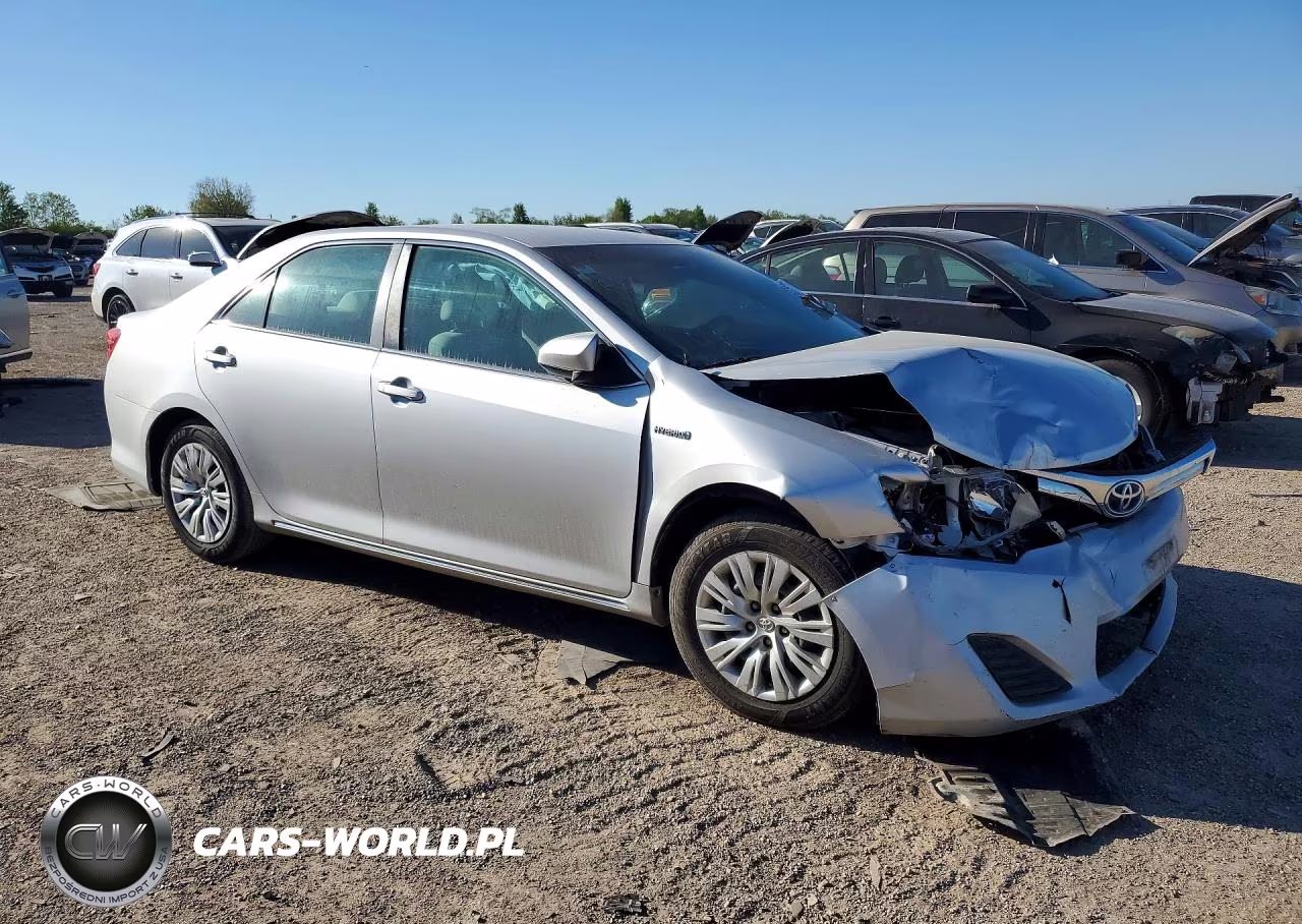 2014 Toyota Camry Hybrid Le VIN:4T1BD1FK3EU099033 - 4