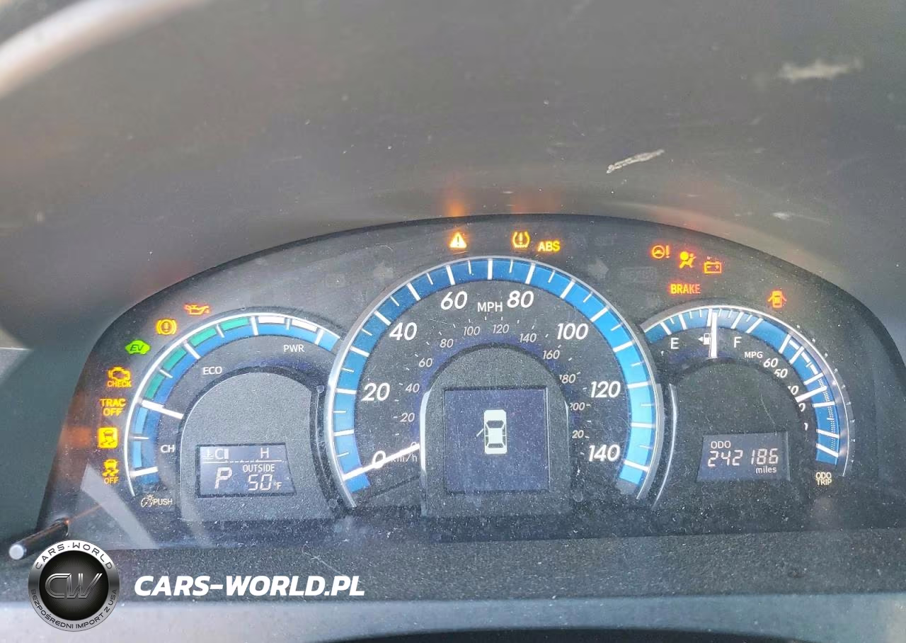 2014 Toyota Camry Hybrid Le VIN:4T1BD1FK3EU099033 - 9