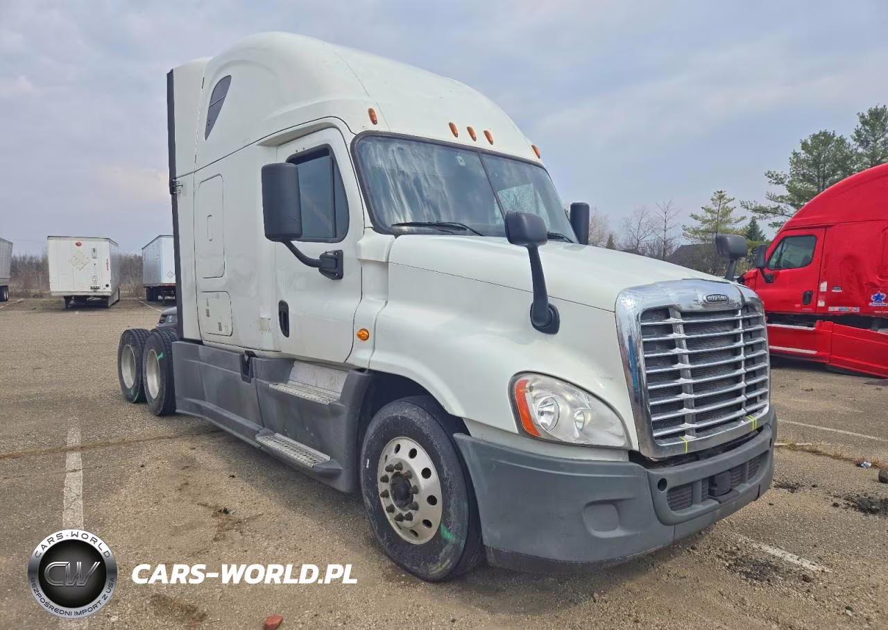 2018 Freightliner Cascadia 125 Semi Truck