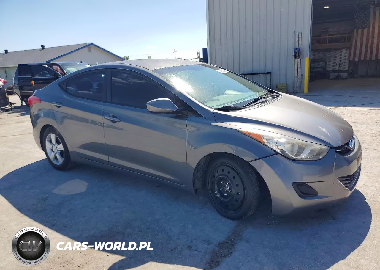 2013 Hyundai Elantra Gls VIN:5NPDH4AE1DH365145 - 4