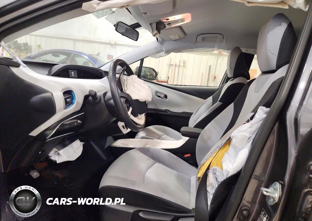 2016 Toyota Prius Three VIN:JTDKARFU8G3517320 - 7