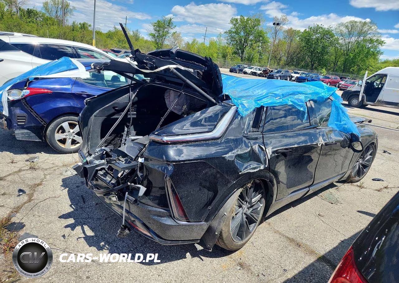 2024 Cadillac Lyriq Sport VIN:1GYKPWRL5RZ109366 - 3
