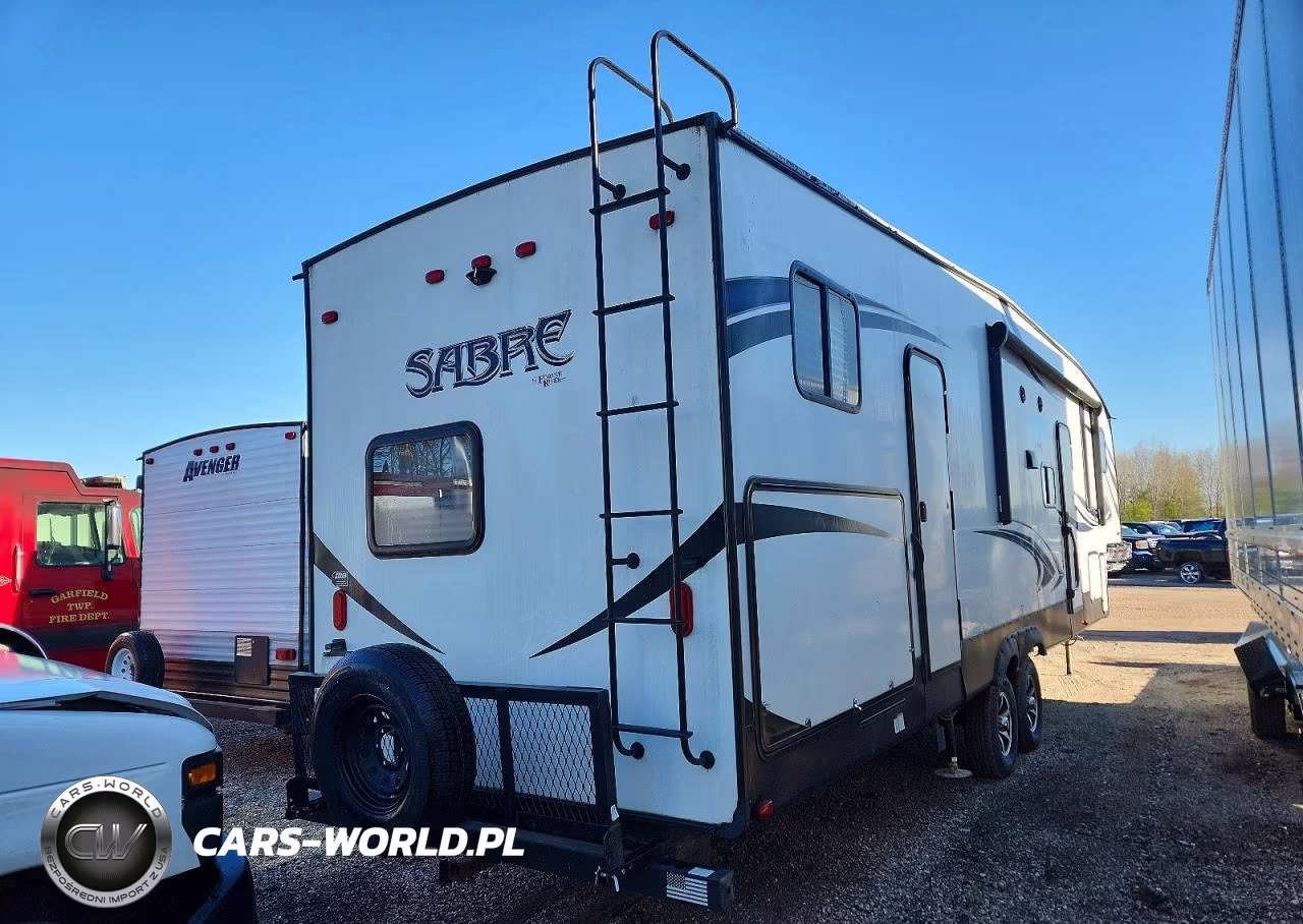 2019 Forrest River Trailers VIN:5ZT3SRWB6K6101806 - 4