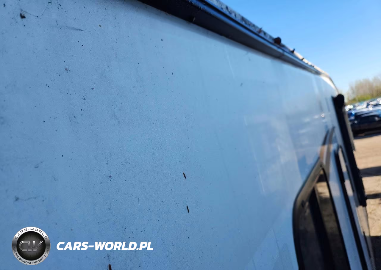 2019 Forrest River Trailers VIN:5ZT3SRWB6K6101806 - 9