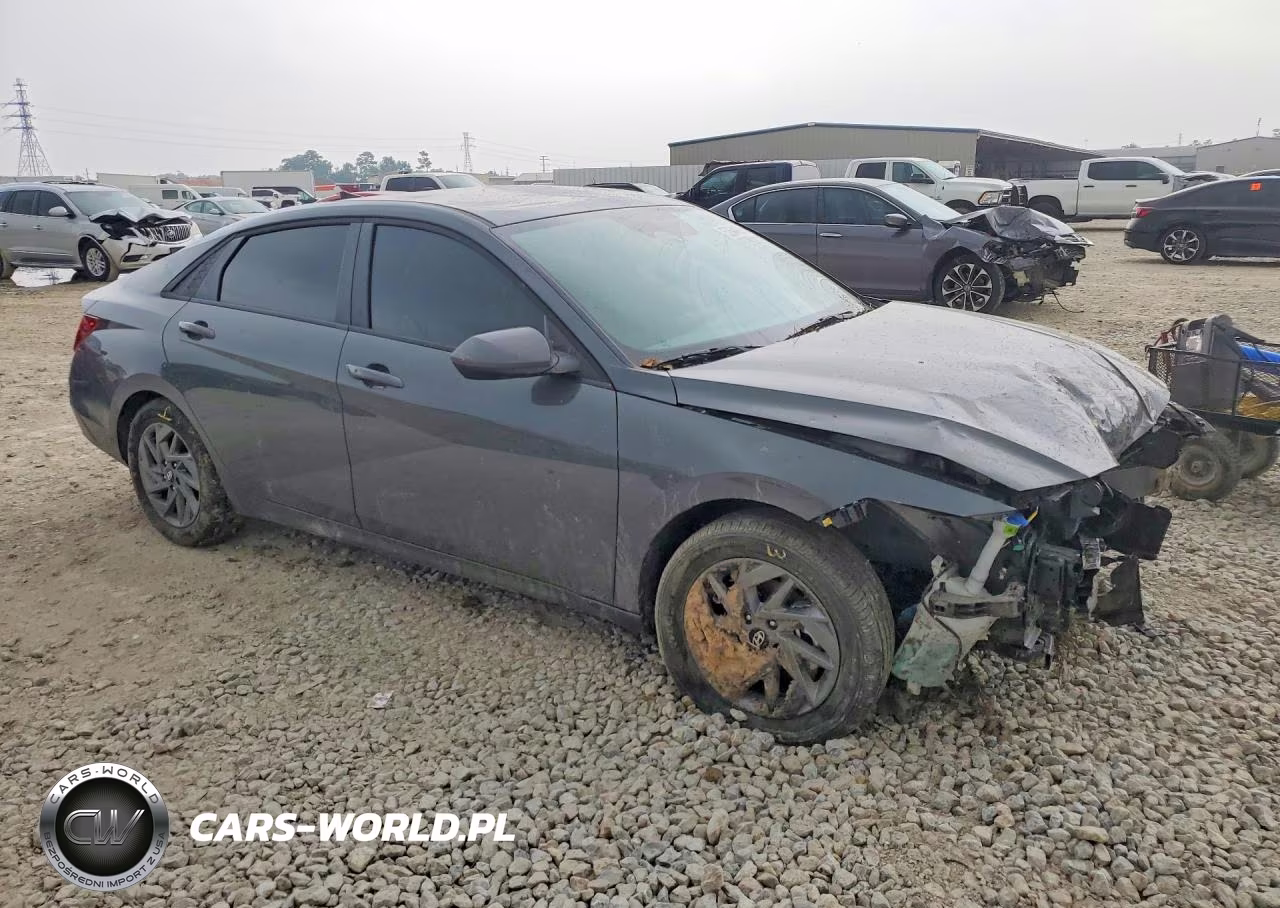 2025 Hyundai Elantra Hybrid Blue VIN:KMHLM4DJ5SU177873 - 4