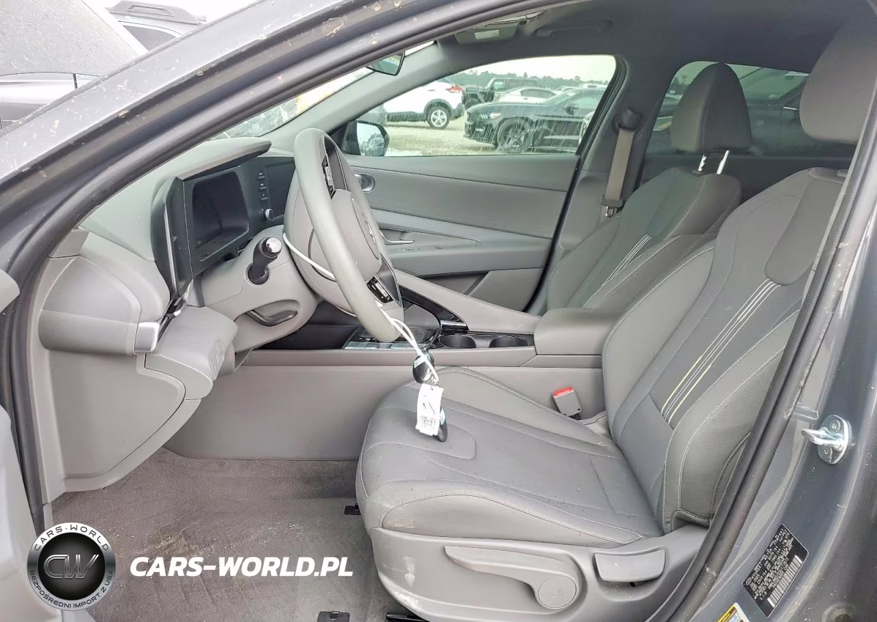 2025 Hyundai Elantra Hybrid Blue VIN:KMHLM4DJ5SU177873 - 7