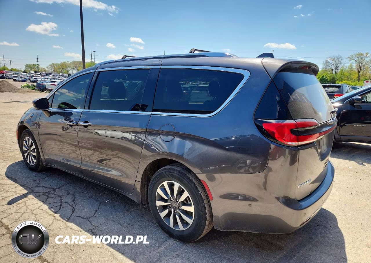 2021 Chrysler Pacifica Hybrid Touring L VIN:2C4RC1L73MR585861 - 2