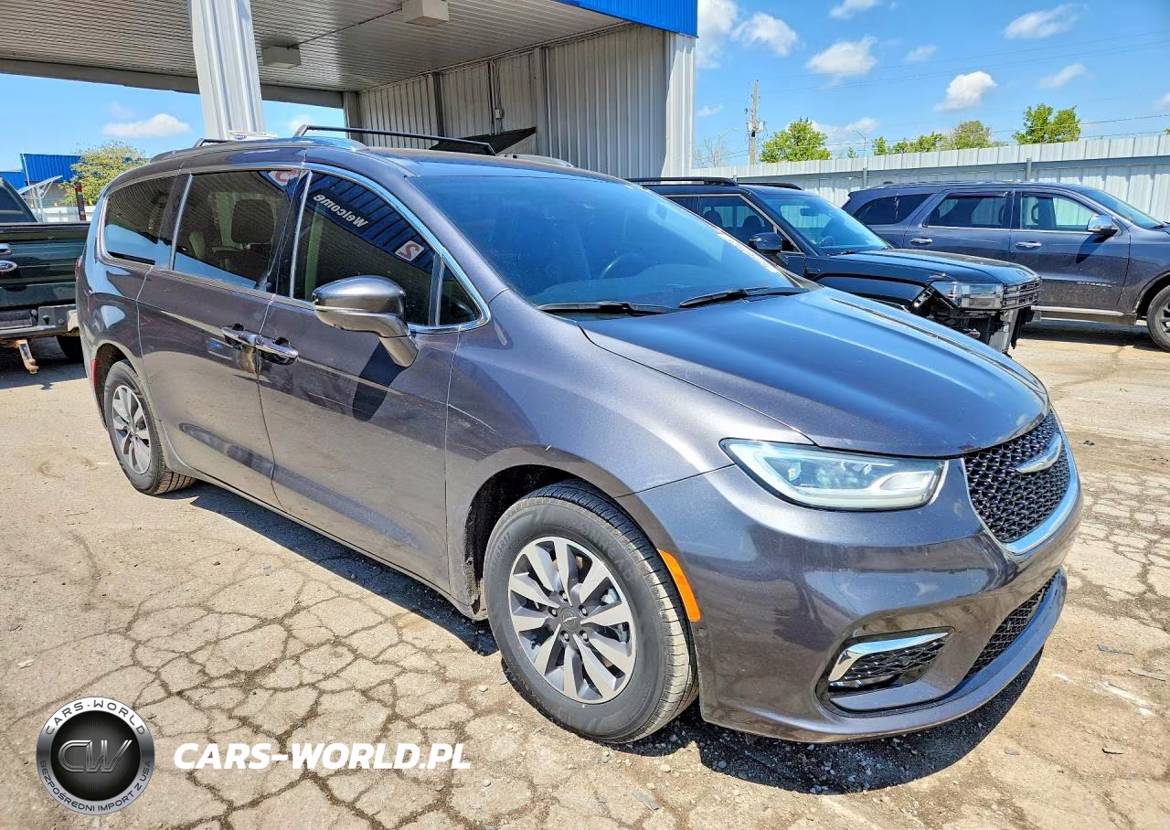2021 Chrysler Pacifica Hybrid Touring L VIN:2C4RC1L73MR585861 - 4