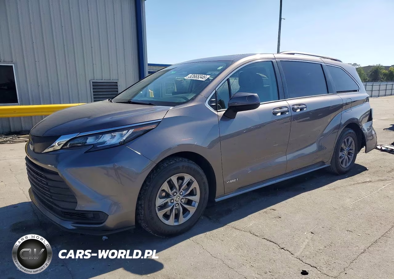 2021 Toyota Sienna Le