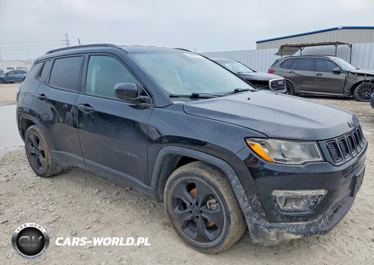 2019 Jeep Compass Latitude VIN:3C4NJCBB0KT715403 - 4