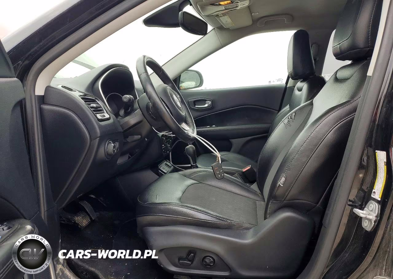 2019 Jeep Compass Latitude VIN:3C4NJCBB0KT715403 - 7