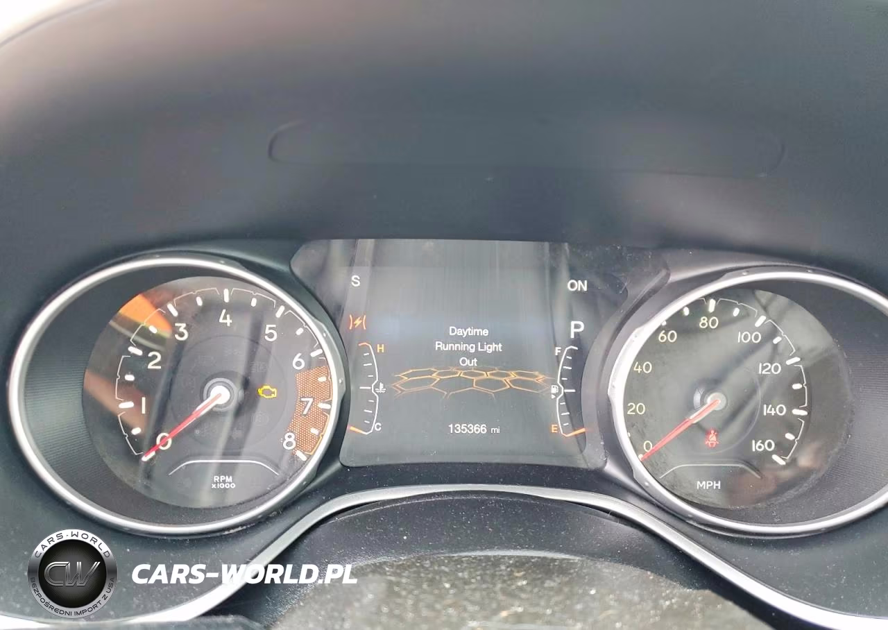 2019 Jeep Compass Latitude VIN:3C4NJCBB0KT715403 - 9