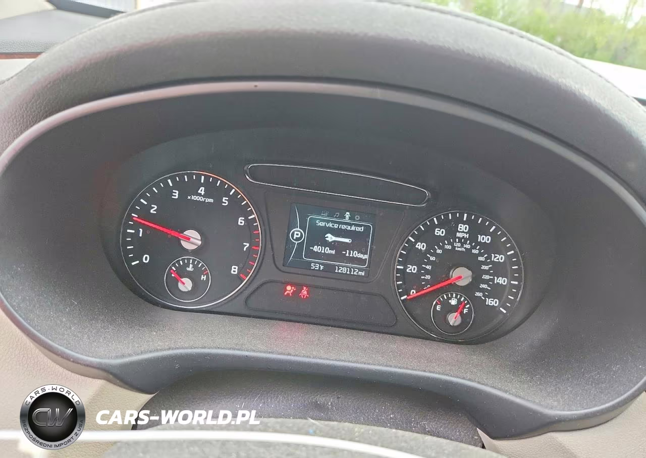 2018 Kia Sorento Lx VIN:5XYPGDA37JG372523 - 9