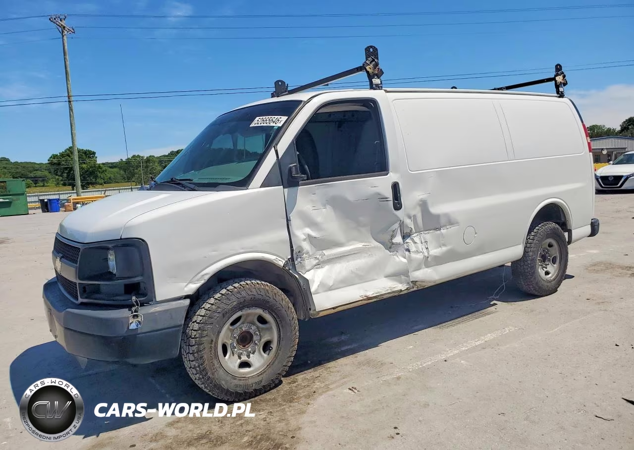 2015 Chevrolet Express 2500 Cargo Delivery Van