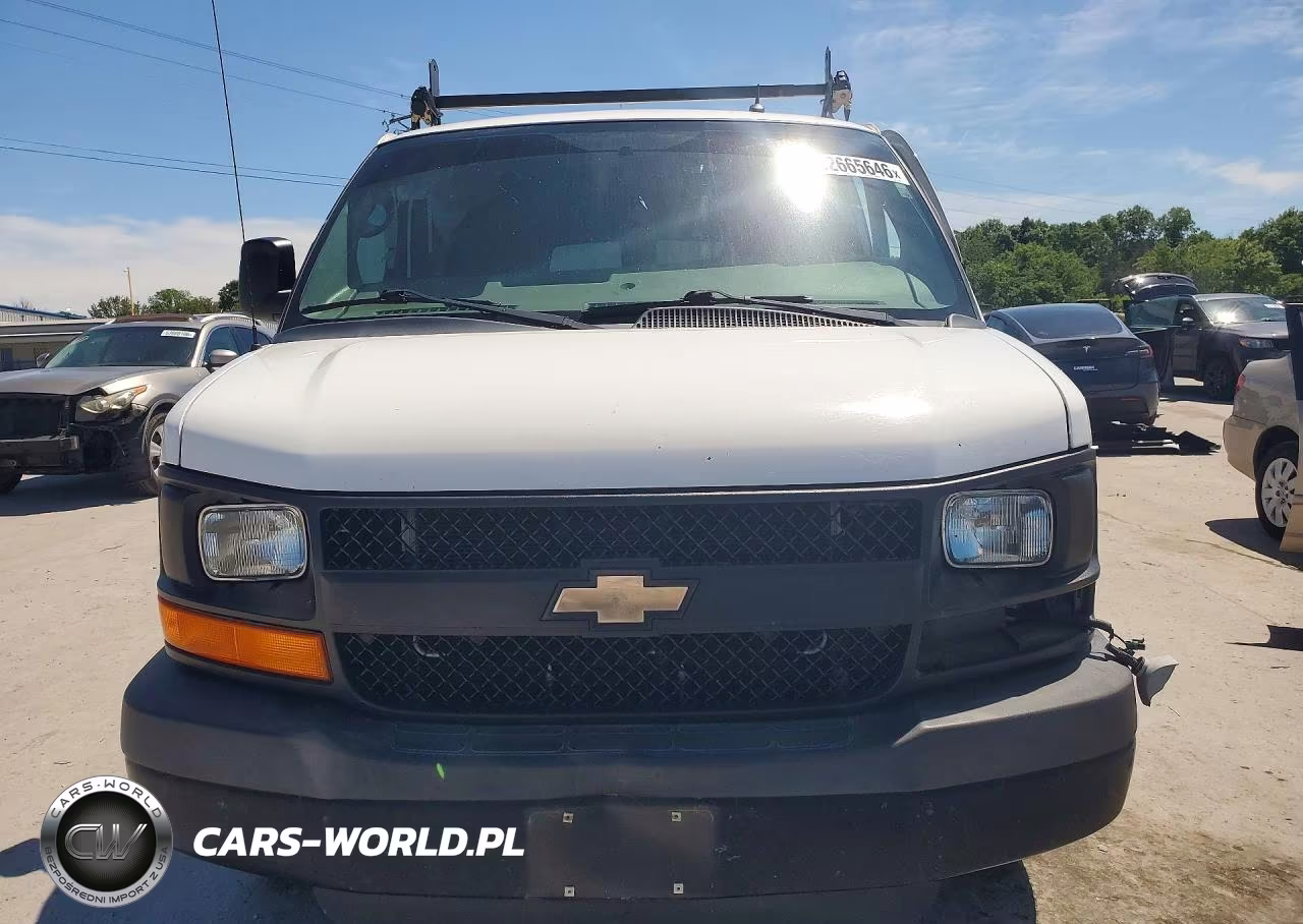 2015 Chevrolet Express 2500 Cargo Delivery Van VIN:1GCWGFFF3F1107082 - 5