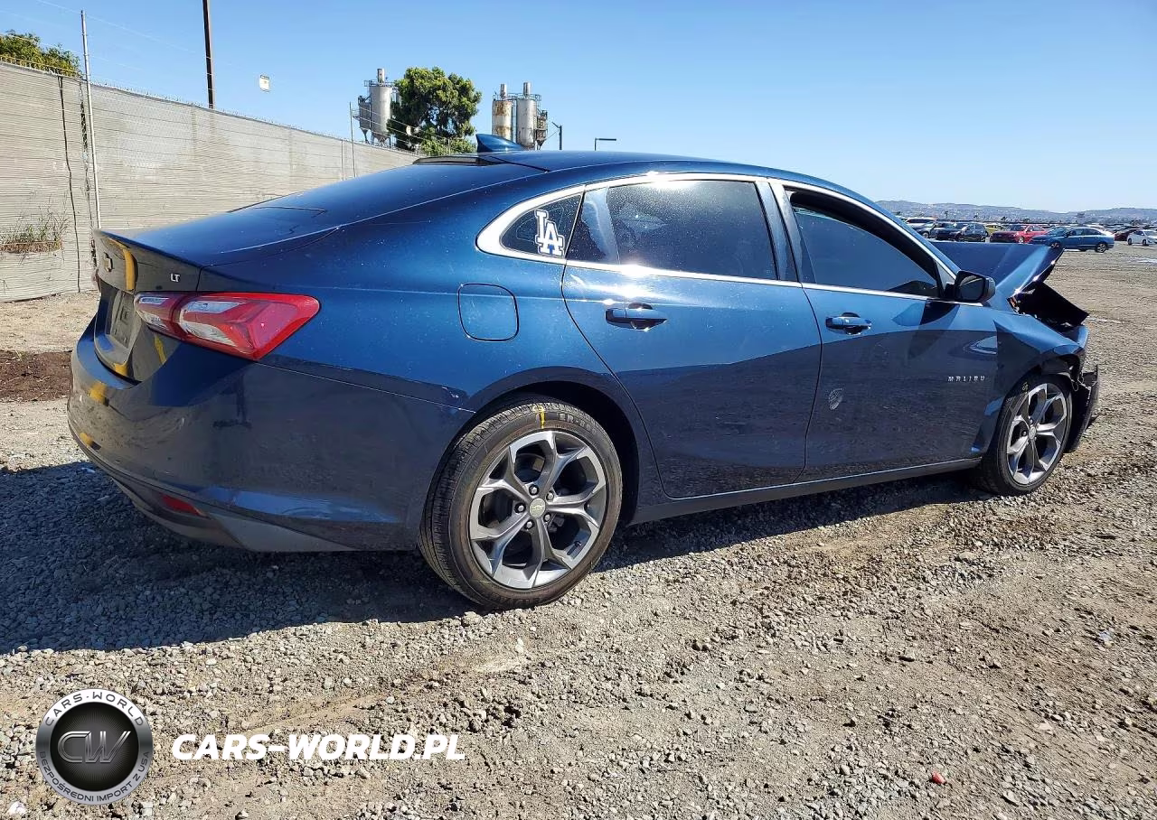 2020 Chevrolet Malibu Lt VIN:1G1ZD5ST9LF147993 - 3