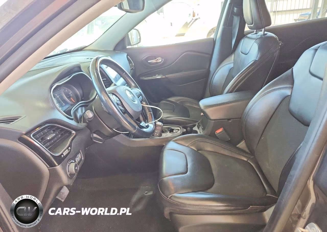 2021 Jeep Cherokee Latitude Plus VIN:1C4PJLLB8MD173466 - 7