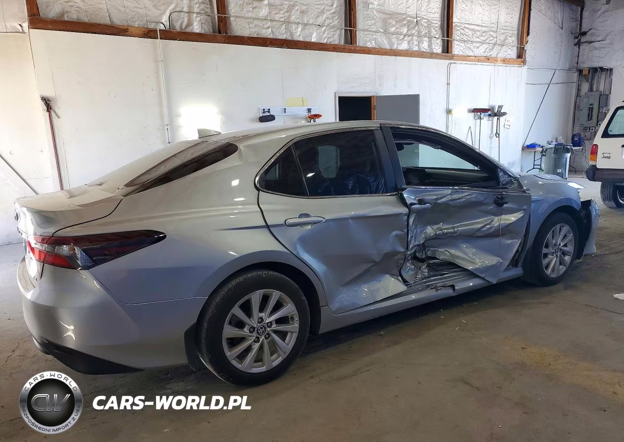 2024 Toyota Camry Le VIN:4T1R11AK9RU202234 - 3