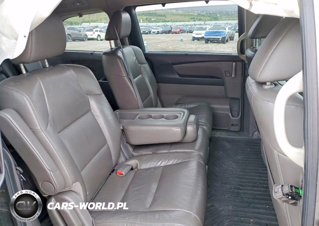 2011 Honda Odyssey Touring VIN:5FNRL5H98BB034500 - 11